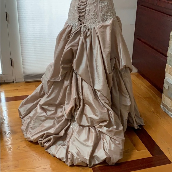 Maggie Sottero Gown - Picture 5 of 6